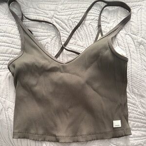 Vuori sz M Olive Ribbed Women's Top